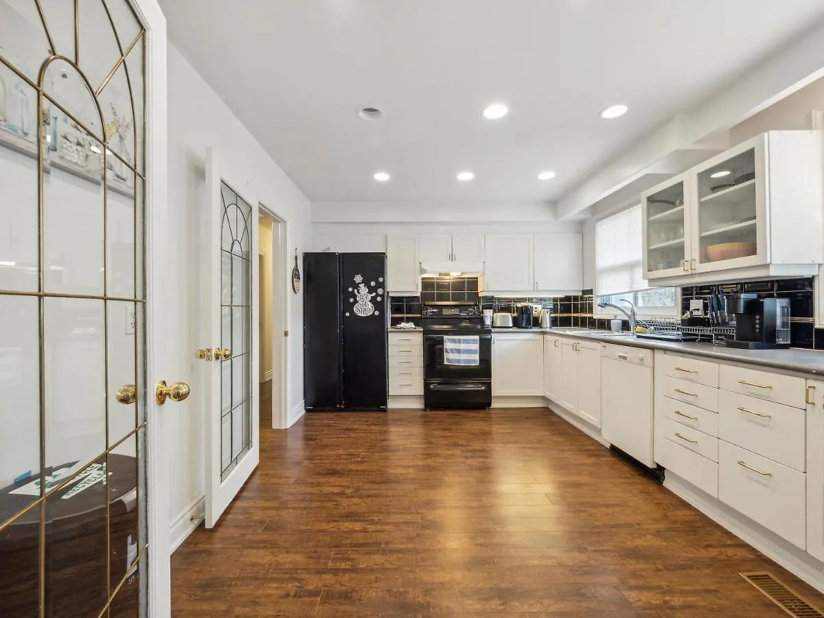 Homestay Ikonstay Harmony Room In Toronto