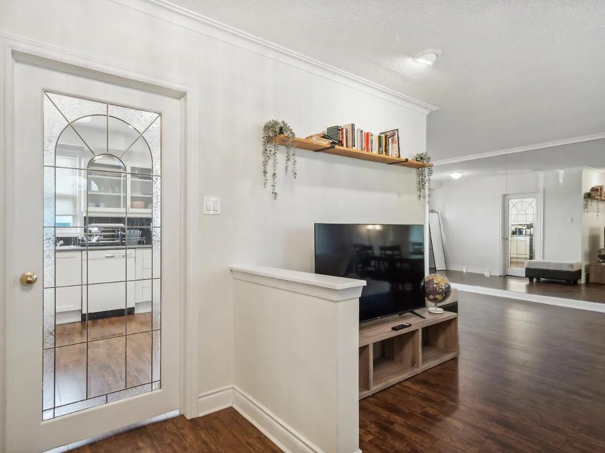 Ikonstay Harmony Room In Toronto