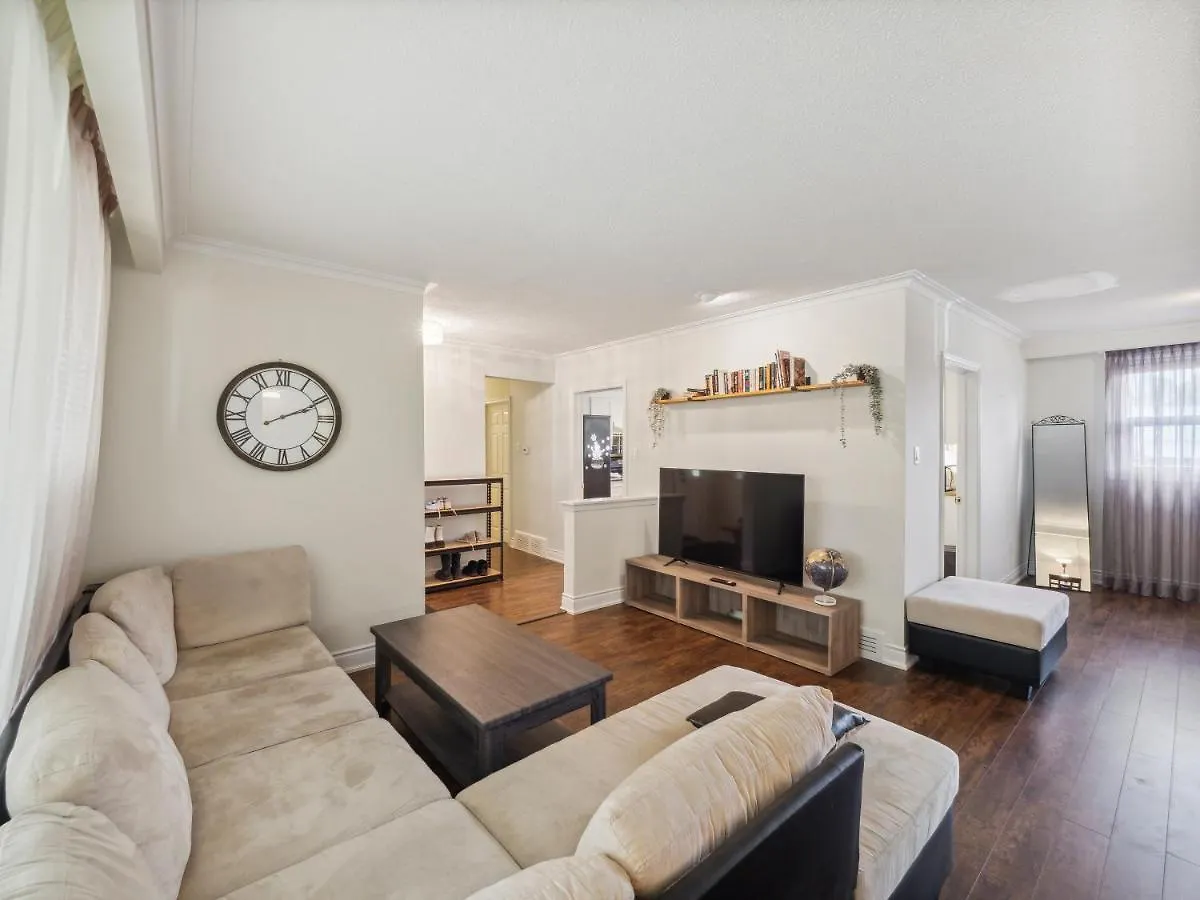 Ikonstay Harmony Room In Toronto Canada