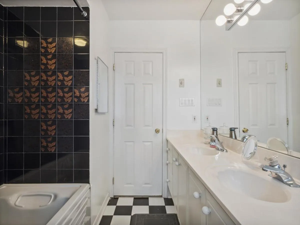 Homestay Ikonstay Harmony Room In Toronto